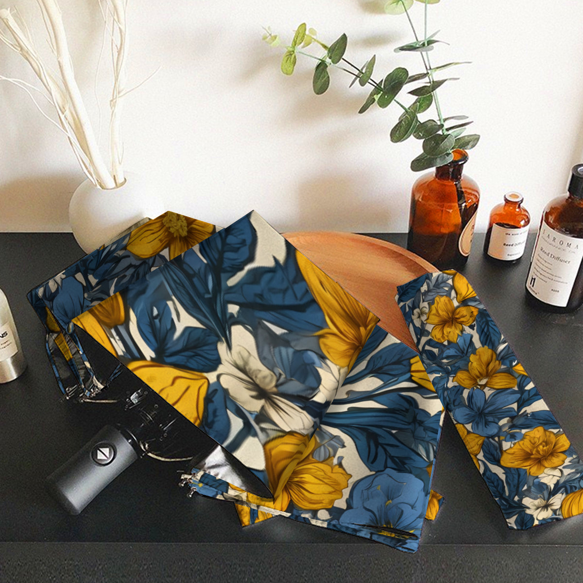 Abstract Yellow Floral Automatic Tri-Fold Black Rubber Umbrella (Outside Printing)|Polyester